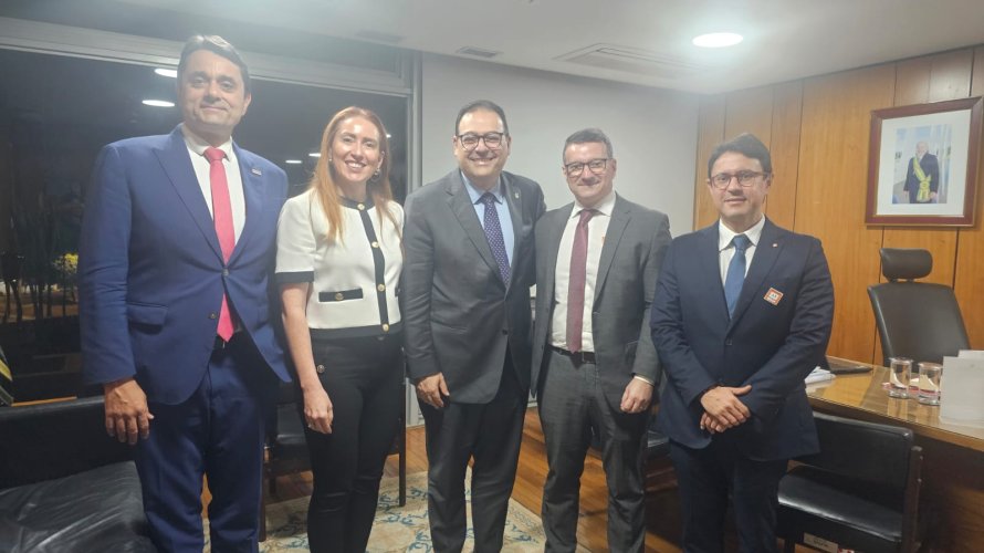 CONAMP participa de reunião institucional com a Casa Civil da Presidência da República